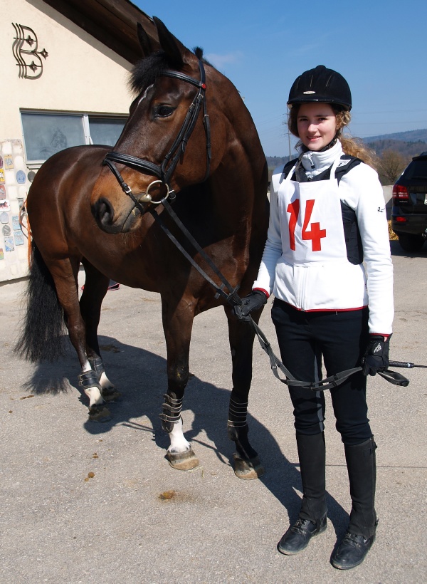 Brevetteilnehmer mit Pferd Weidhof20110320-45.jpg